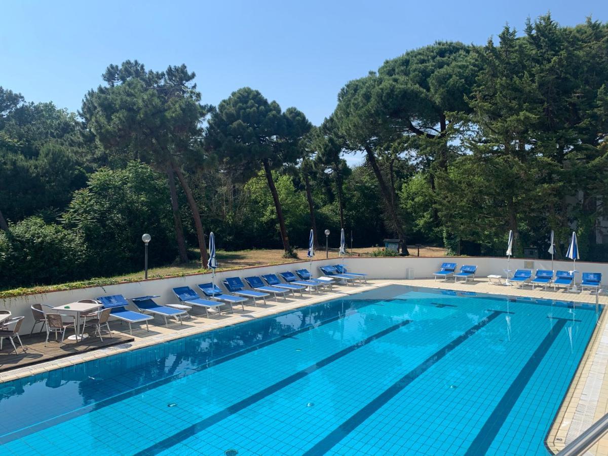 G&D Hotel Deanna Pool&Brunch Milano Marittima Exterior photo
