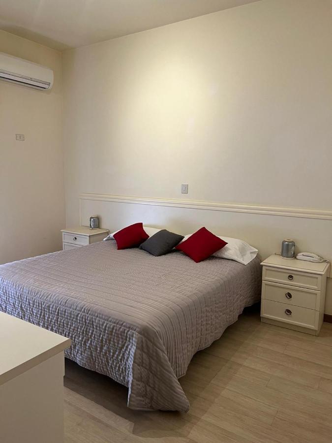 G&D Hotel Deanna Pool&Brunch Milano Marittima Room photo