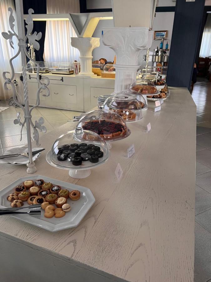 G&D Hotel Deanna Pool&Brunch Milano Marittima Exterior photo