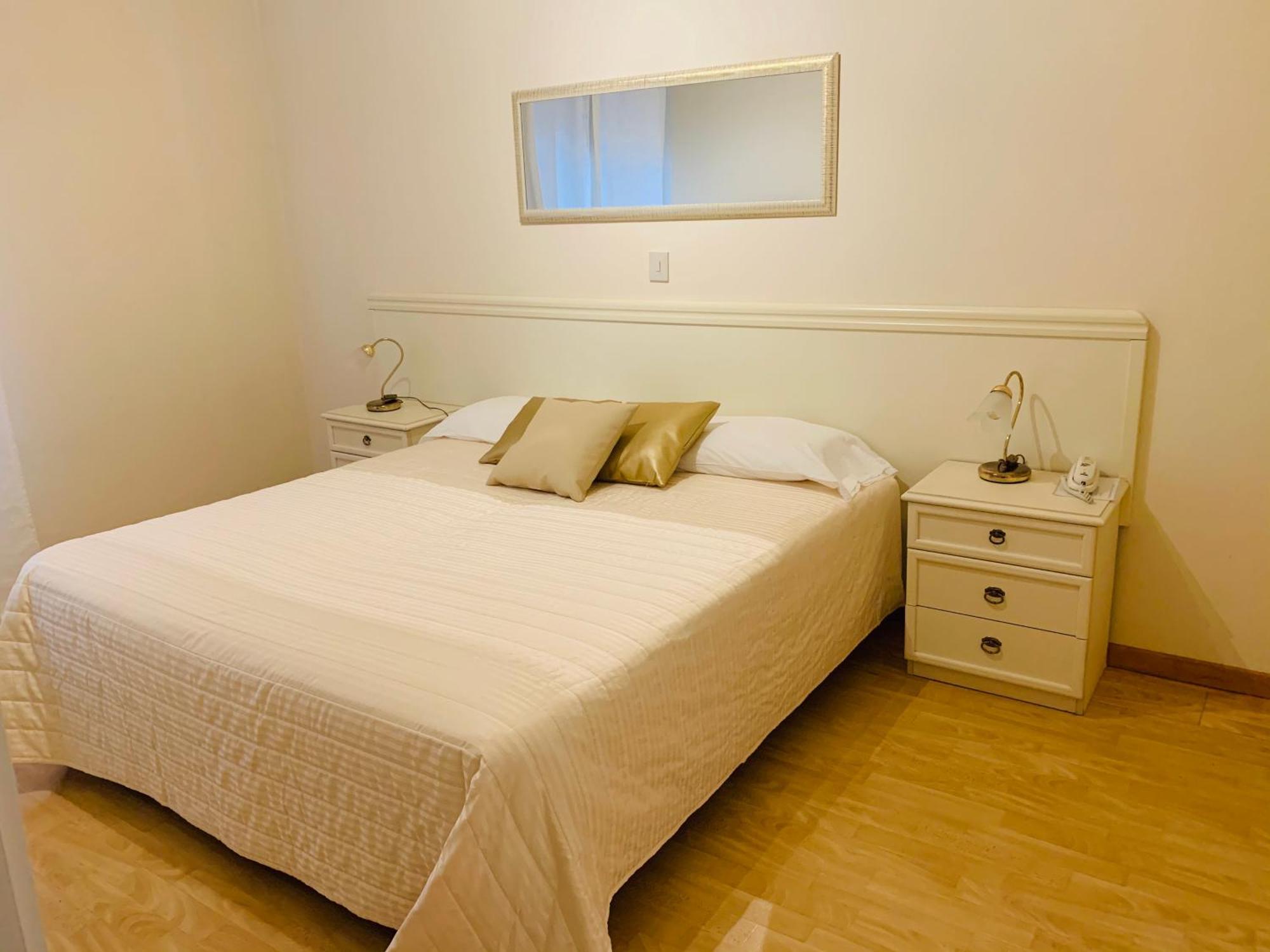 G&D Hotel Deanna Pool&Brunch Milano Marittima Room photo