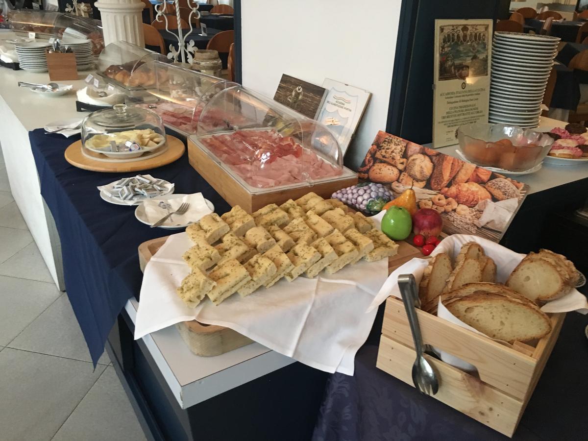 G&D Hotel Deanna Pool&Brunch Milano Marittima Exterior photo